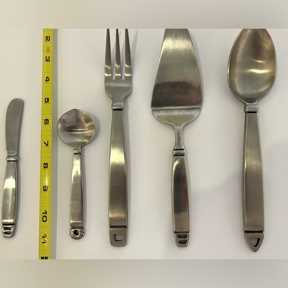 Lisa Jenks Notch Flatware - Picture 1 of 5
